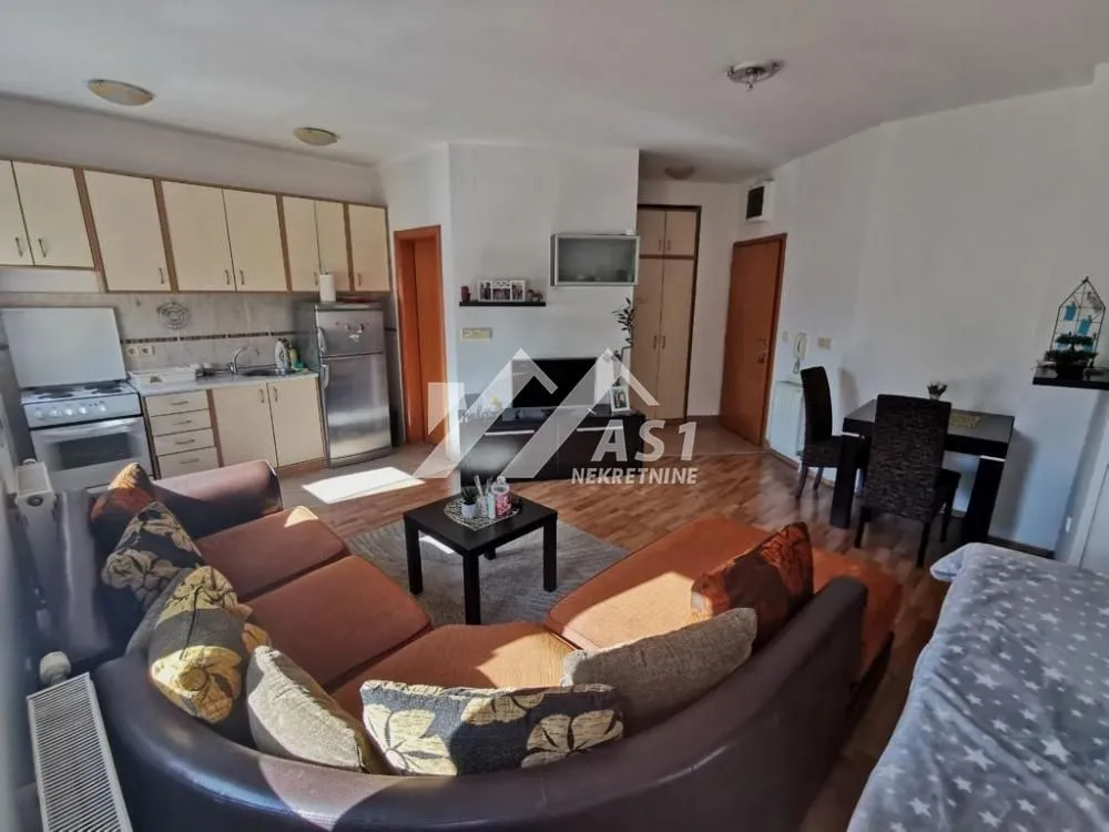 Rent, one bedroom apartment, 40m², Bulevar Oslobodjenja, Novi Sad Sve Podlokacije