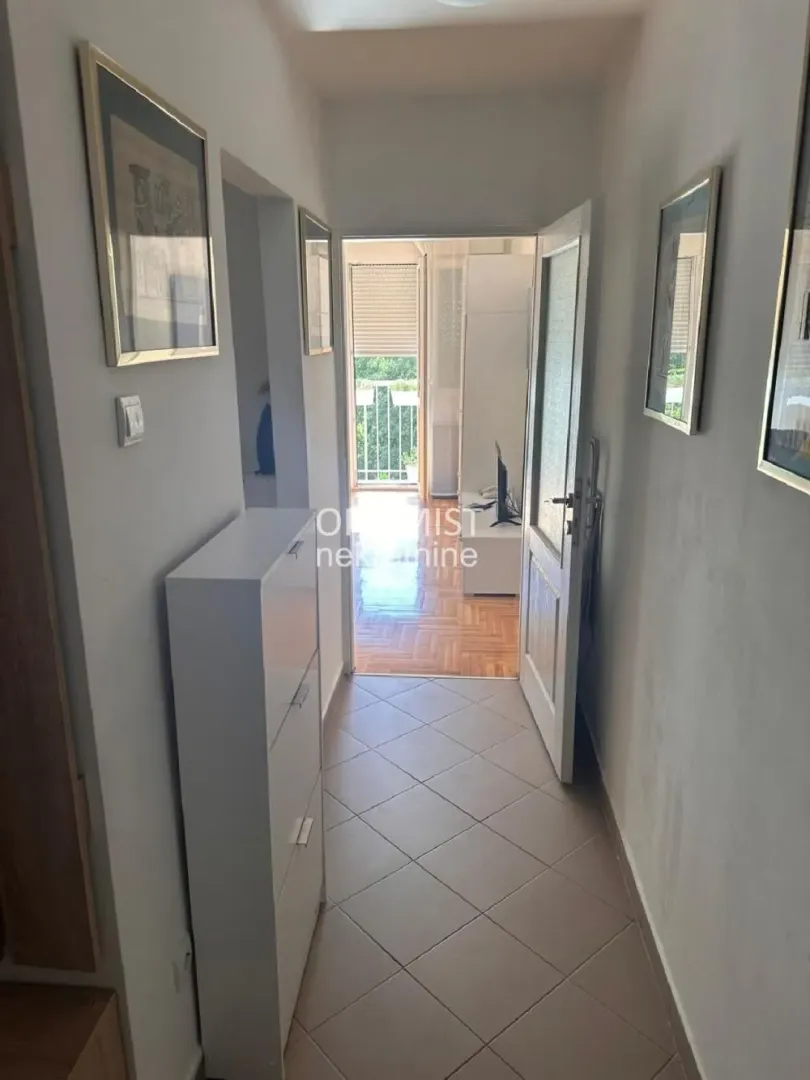 Izdavanje, jednosoban stan, 32m², Novi Beograd Blok 1 Fontana, Novi Beograd Sve Podlokacije