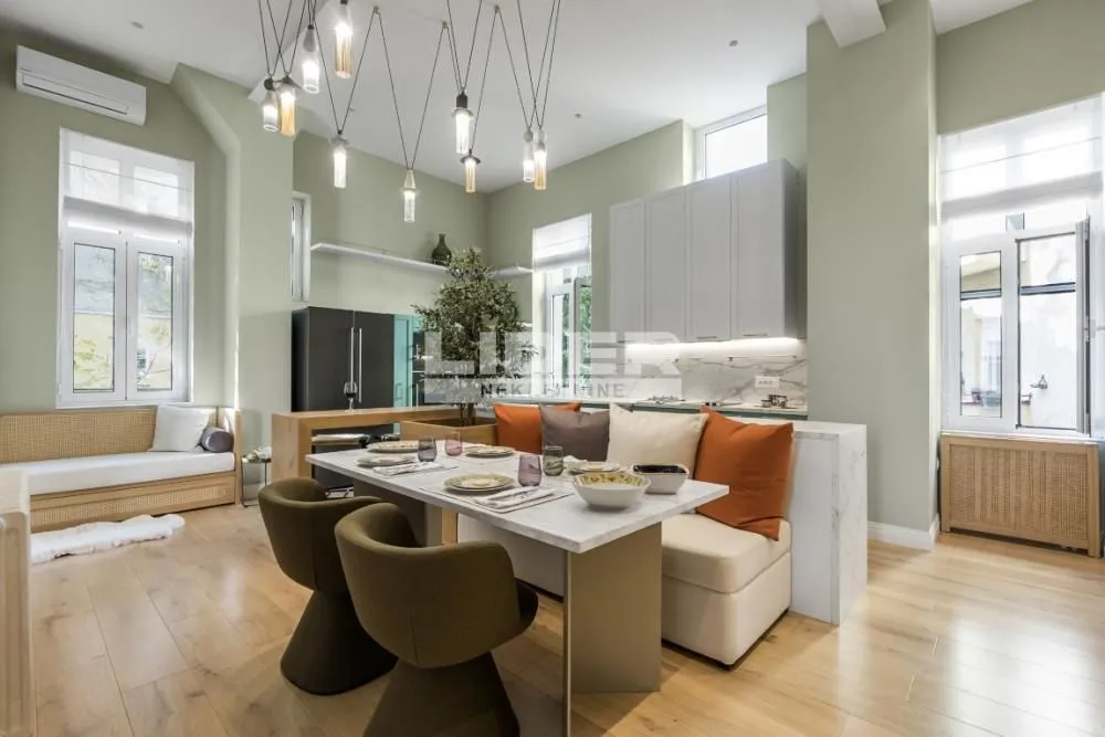 Prodaja, dvosoban stan, 96m², Stari Grad, Beograd
