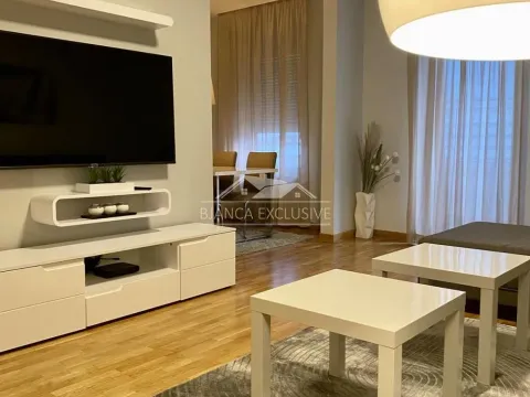 Sale, two bedroom apartment, 60m², Belvil, Beograd