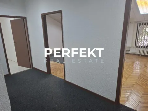 Rent, office space, 88m², Centar, Pančevo - image 20