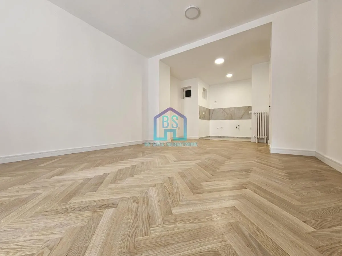Prodaja, trosoban stan, 75m², Stari grad, Novi Sad
