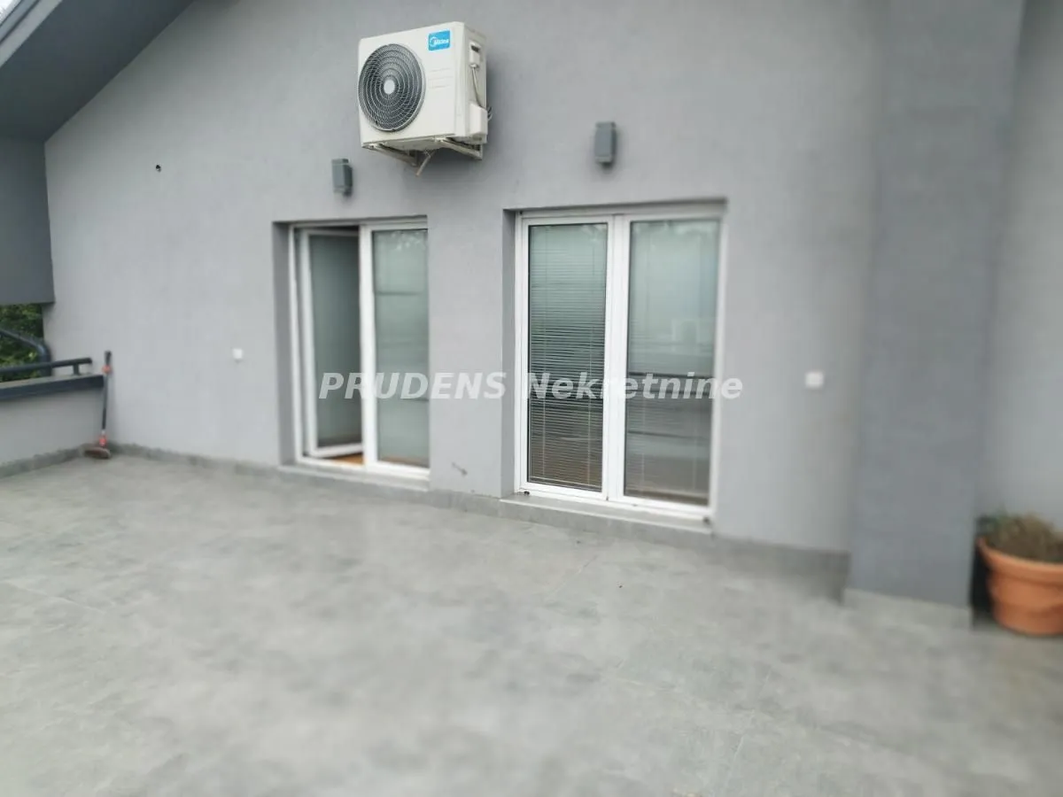 Rent, apartment, 100m², Surčin, Beograd