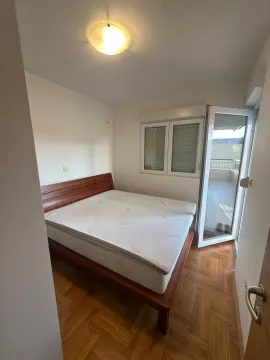 Prodaja, dvosoban stan, 69m², Centar, Bar - image 6