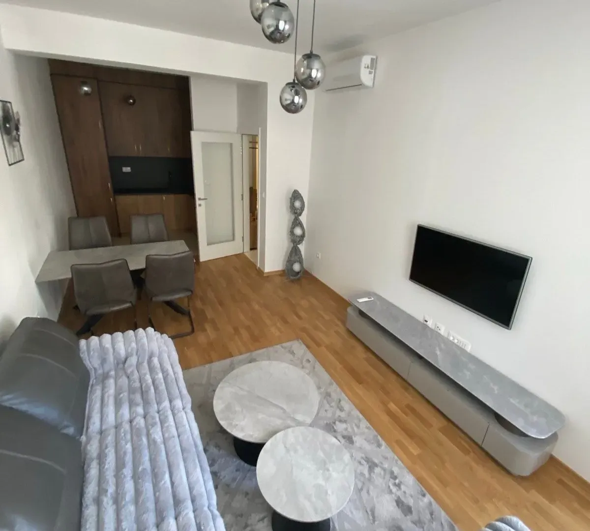 Izdavanje, jednosoban stan, 45m², Zabjelo, Podgorica