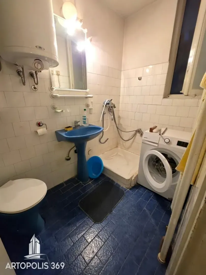Prodaja, dvosoban stan, 60m², Novi Beograd Blok 1 Fontana, Novi Beograd Sve Podlokacije