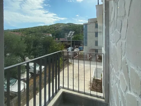Izdavanje, stan, 29m², Radanovići, Kotor - image 7
