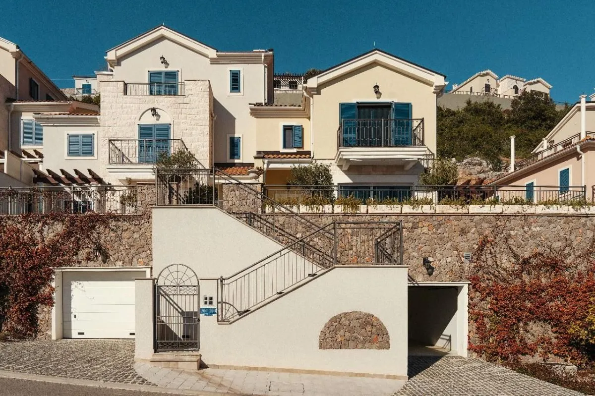 Rent, house, 115m², Luštica Bay, Tivat