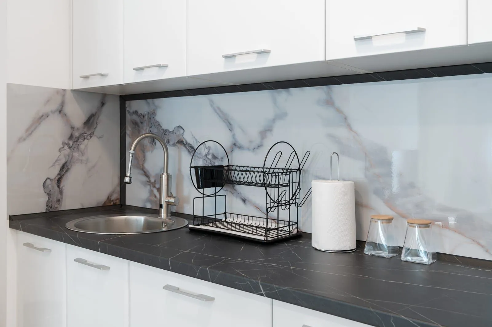 Izdavanje, jednosoban stan, 57m², Bečići, Budva
