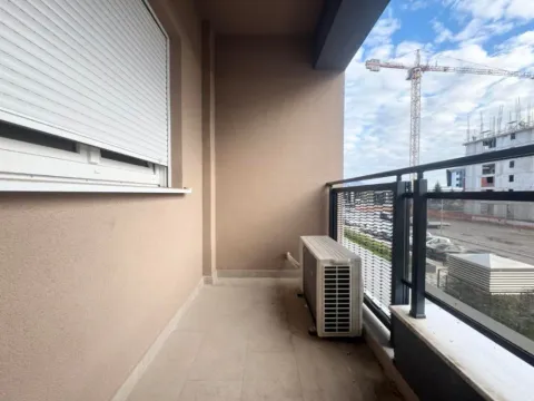 Prodaja, jednosoban stan, 46m², Stari Aerodrom, Podgorica - image 4