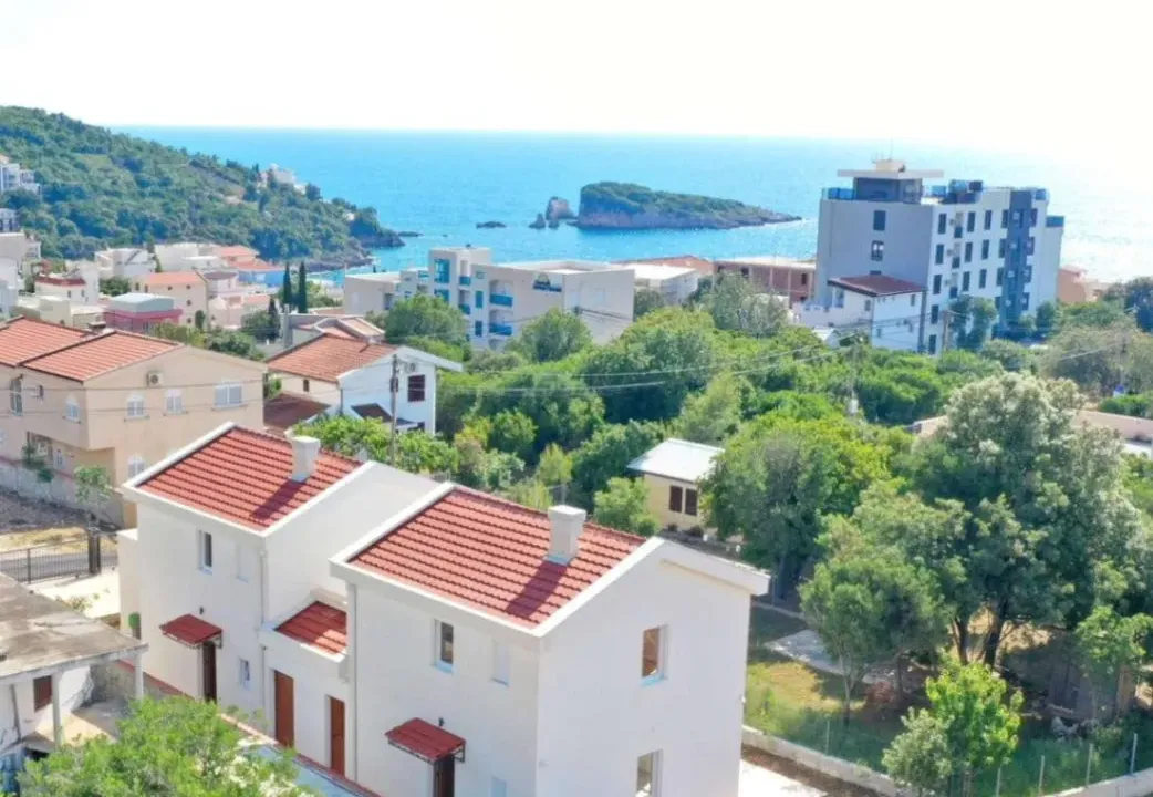 Prodaja, kuća, 200m², Hladna Uvala, Bar