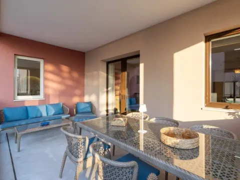 Sale, three bedroom apartment, 201m², Porto Montenegro, Tivat - image 10