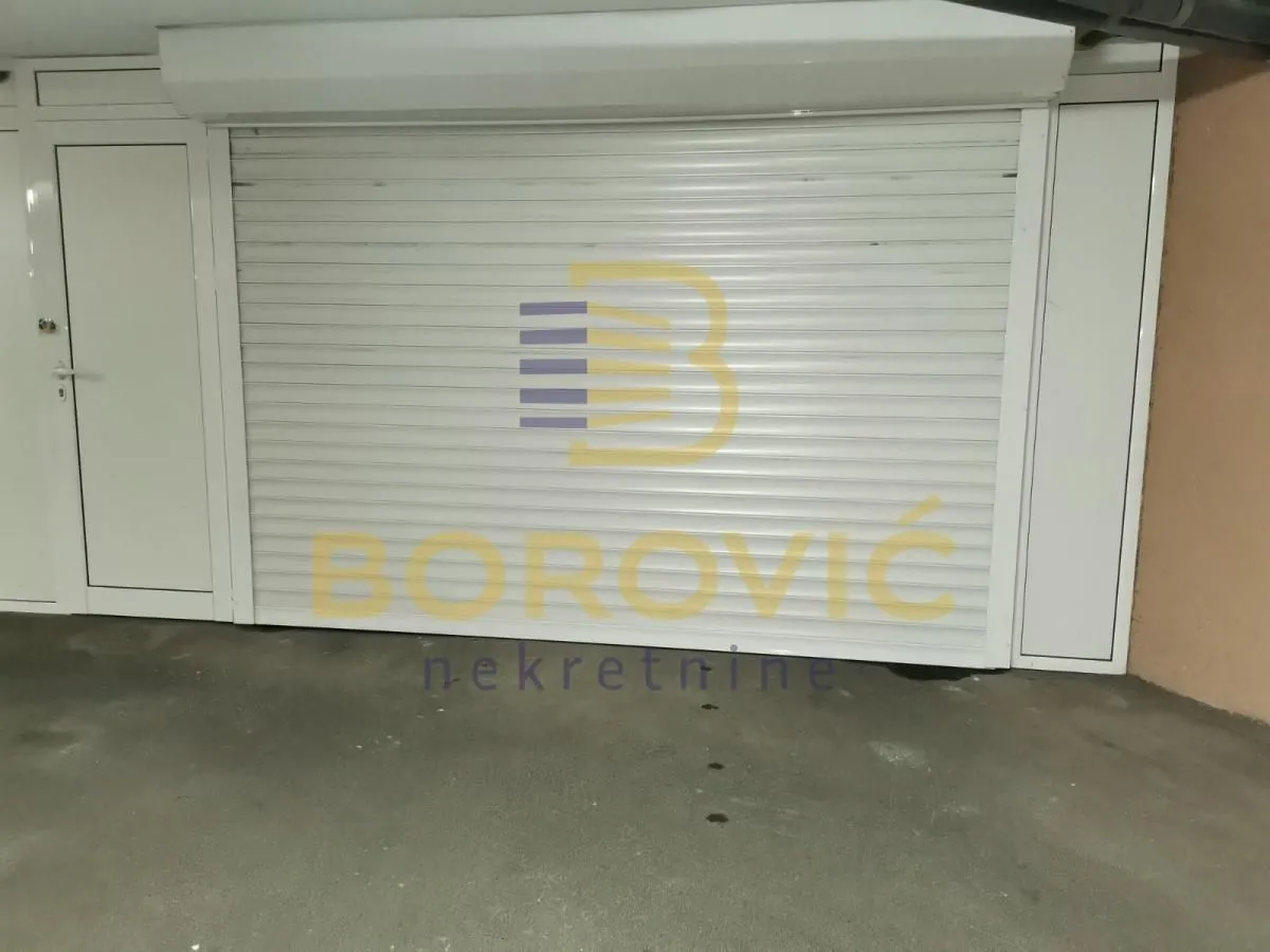 Prodaja, četvorosoban stan, 89m², Lekino Brdo, Voždovac Sve Podlokacije