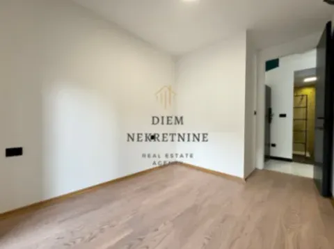 Izdavanje, poslovni prostor, 42m², Zagorič, Podgorica - image 4