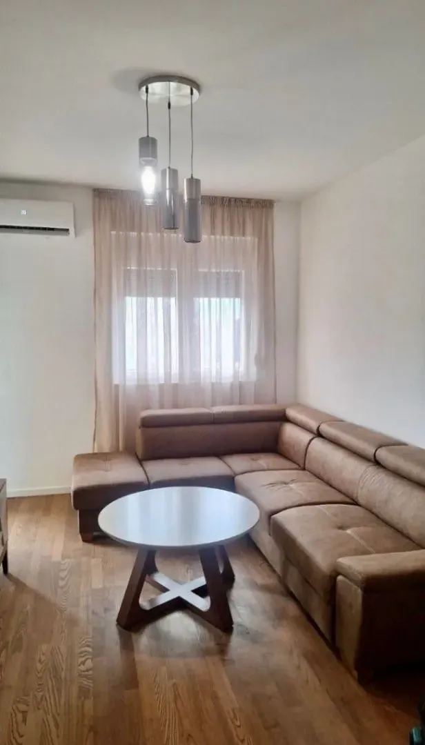 Rent, one bedroom apartment, 45m², Pobrežje, Podgorica