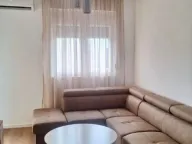 Izdavanje, jednosoban stan, 45m², Pobrežje, Podgorica - image 1