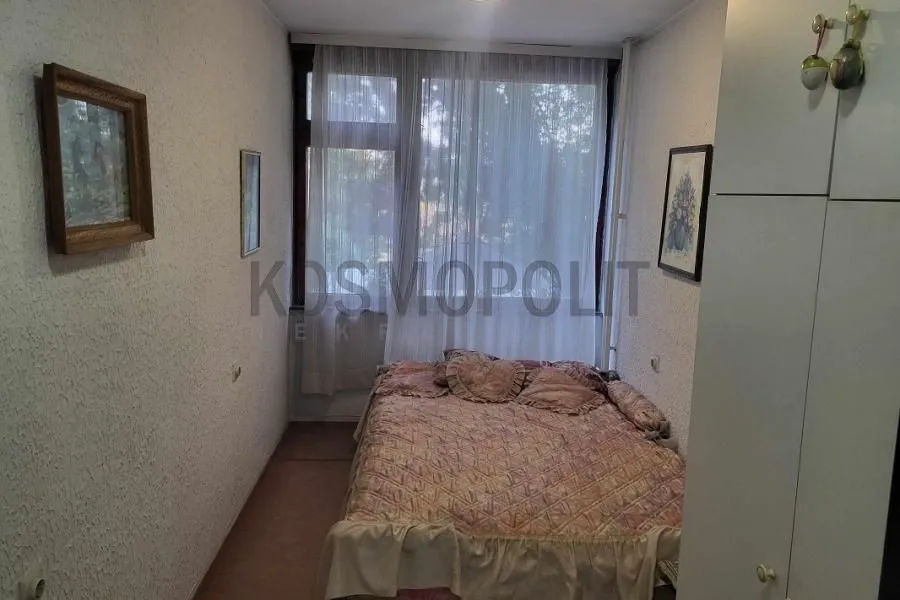 Prodaja, četvorosoban stan, 71m², Skojevsko Naselje, Beograd
