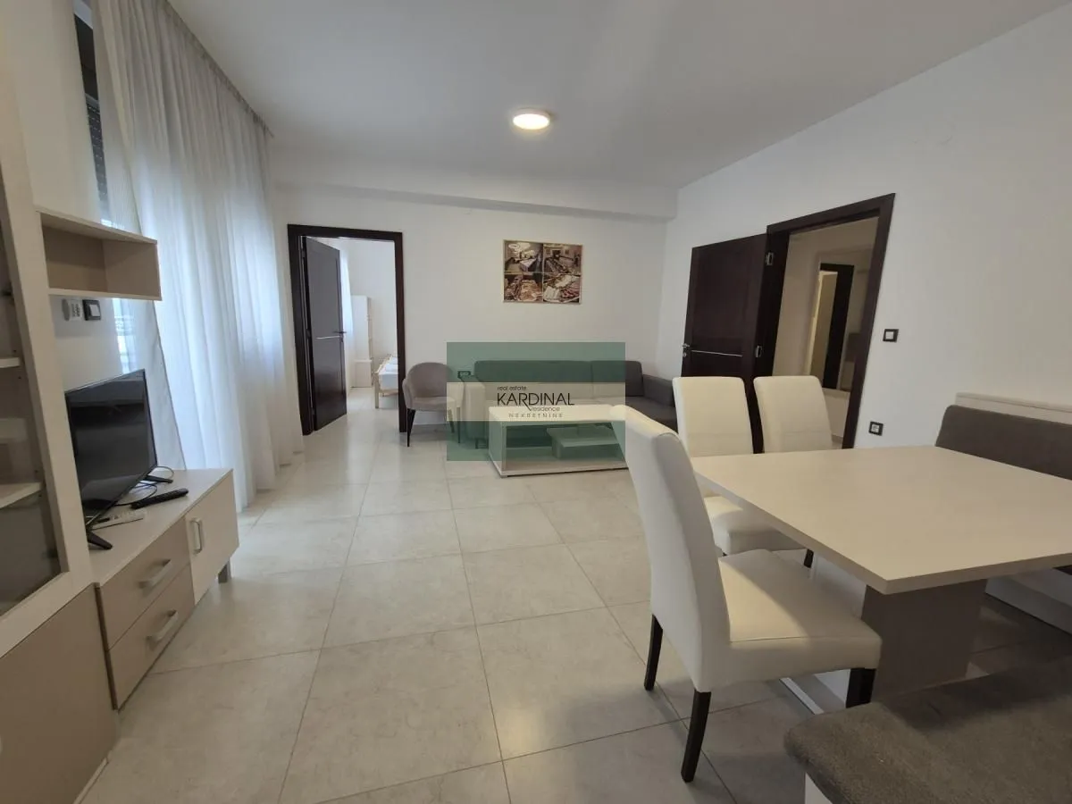Prodaja, trosoban stan, 72m², Aqua park, Jagodina