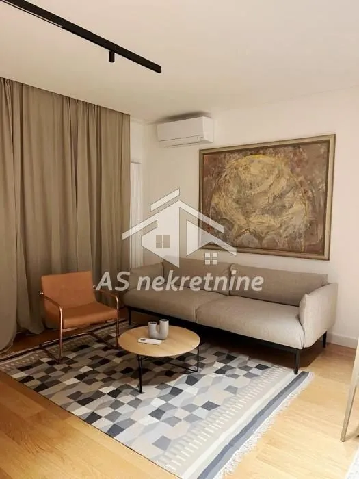 Izdavanje, dvosoban stan, 52m², Vračar Sve Podlokacije, Beograd