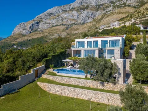 Sale, house, 550m², Reževići, Budva - image 2