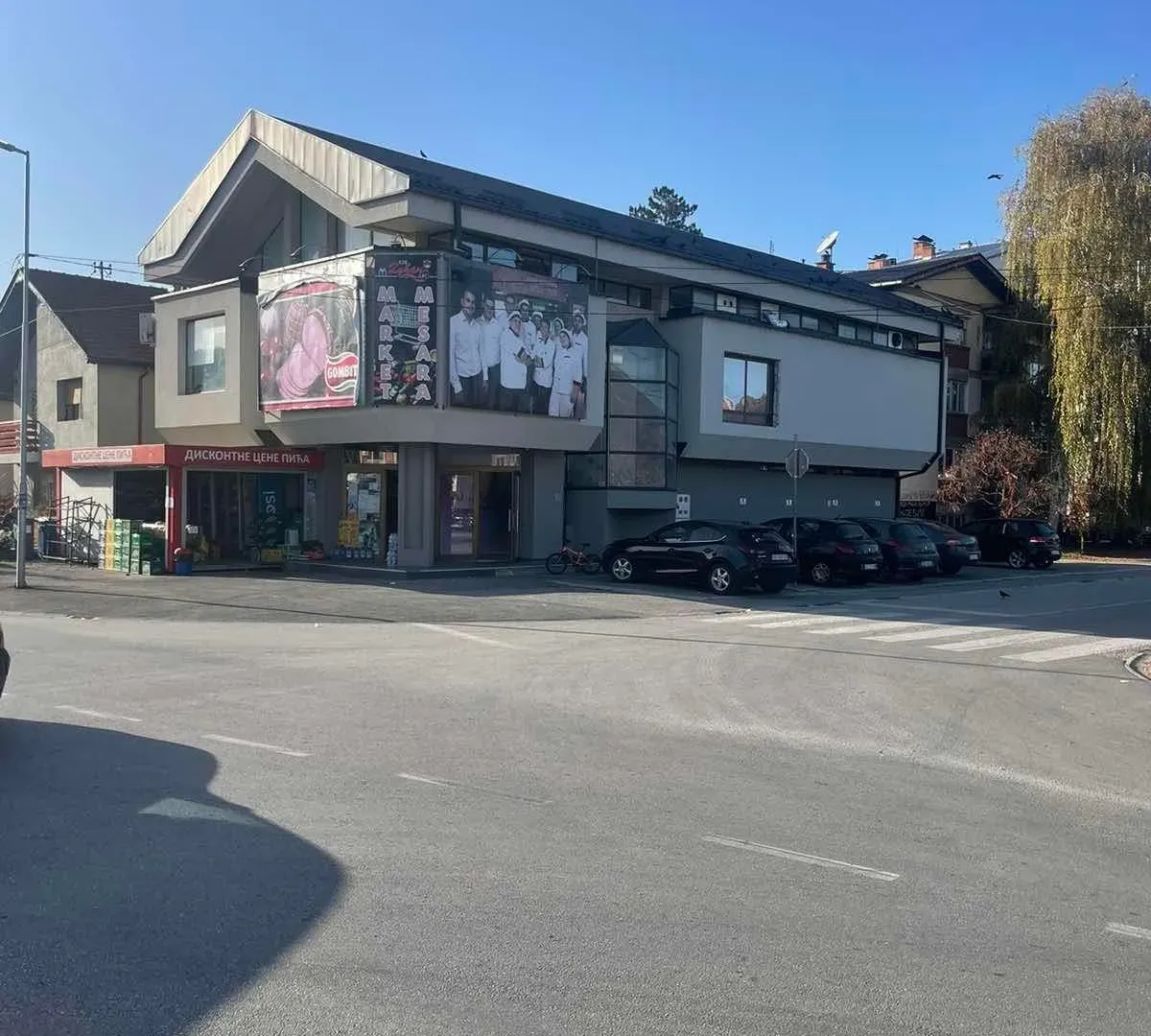 Sale, office space, 370m², Arilje, Srbija