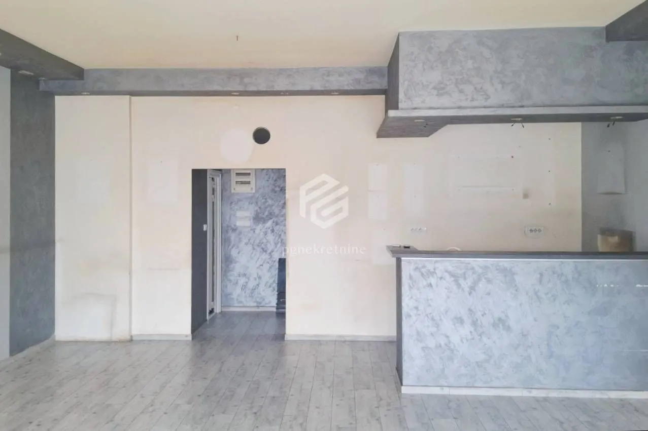 Rent, office space, 51m², Pobrežje, Podgorica