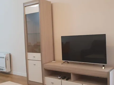 Izdavanje, dvosoban stan, 69m², Central Point, Podgorica - image 7