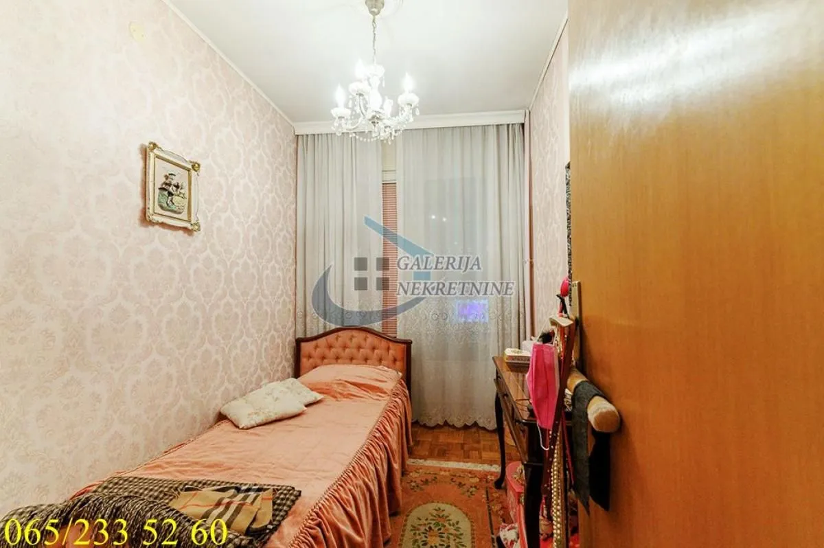 Prodaja, trosoban stan, 73m², Vračar Sve Podlokacije, Beograd