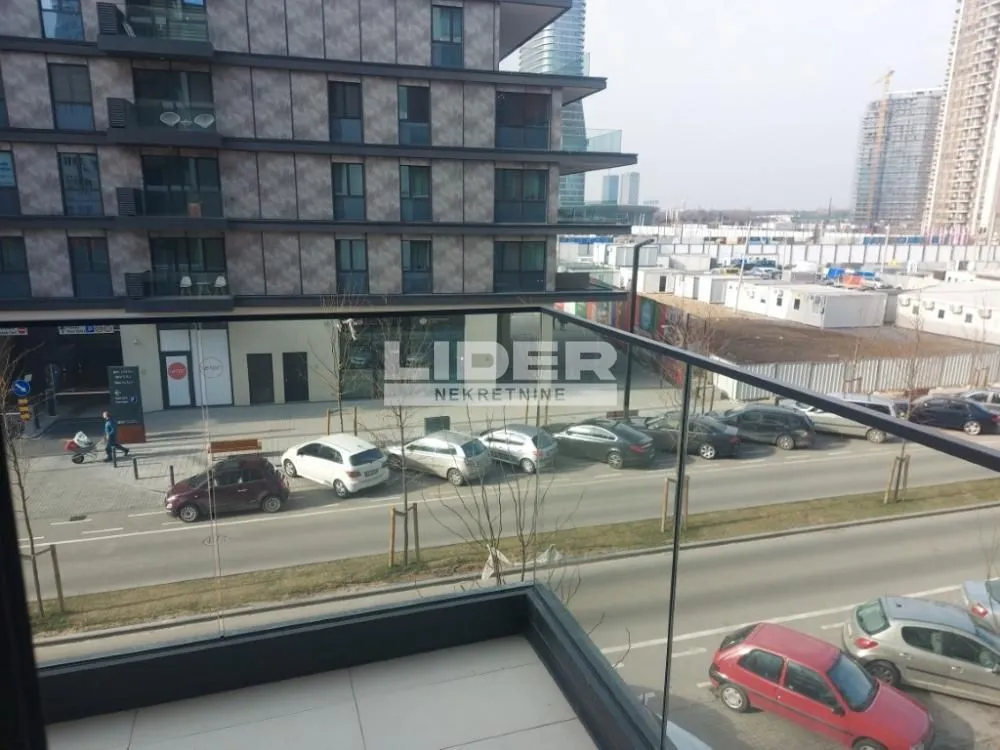 Izdavanje, dvosoban stan, 59m², Savski Venac, Beograd