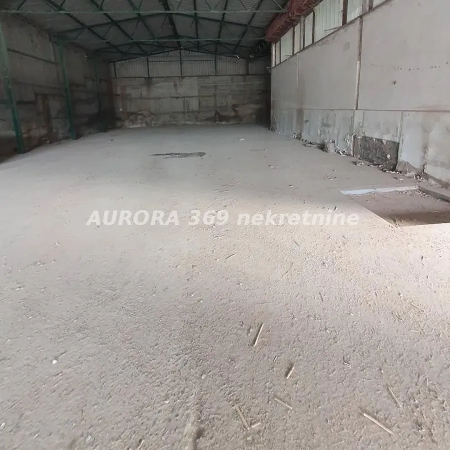 Rent, office space, 1000m², Irig, Srbija