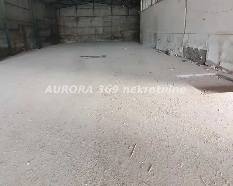 Rent, office space, 1000m², Irig, Srbija