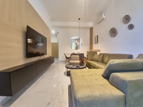 Rent, two bedroom apartment, 68m², Lastva Grbaljska, Kotor - image 3