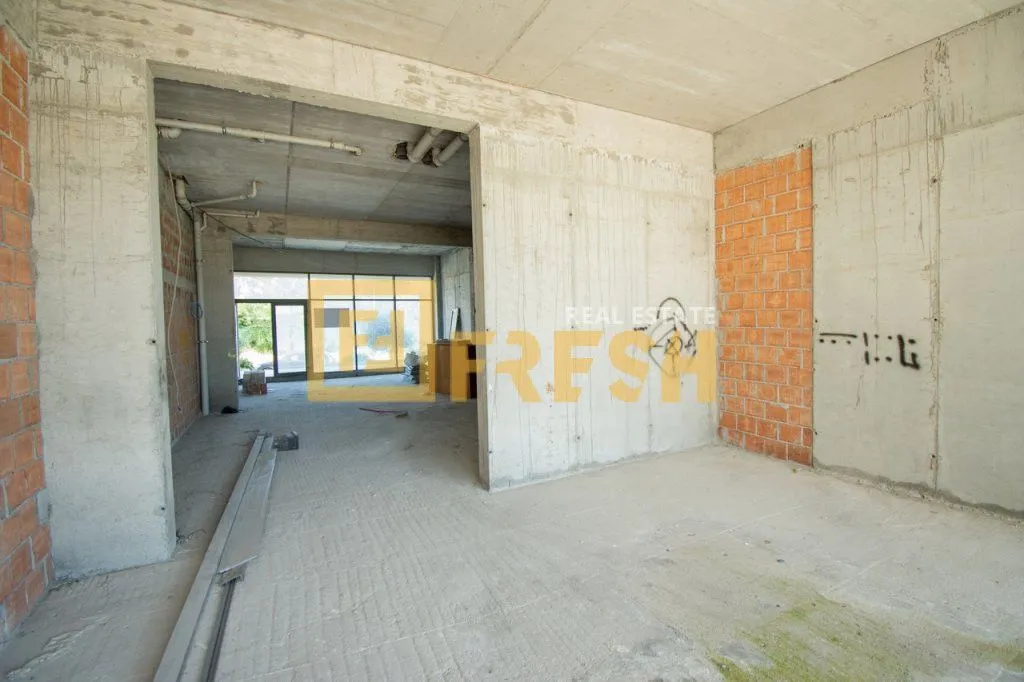 Sale, office space, 96m², Momišići, Podgorica