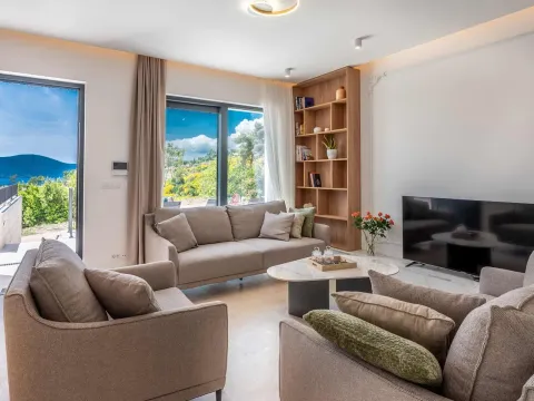 Prodaja, kuća, 250m², Mrčevac, Tivat - image 14