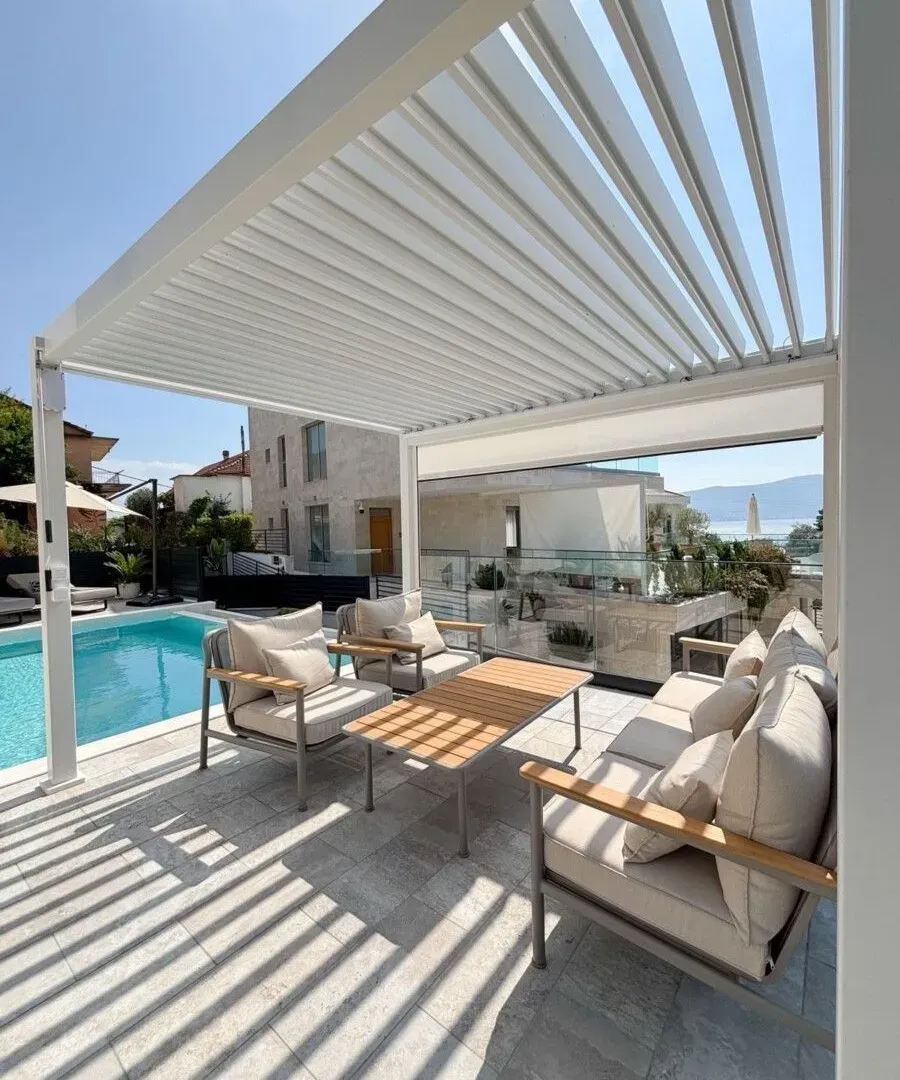 Rent, house, 330m², Centar, Tivat