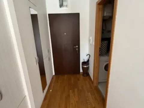 Sale, studio apartment, 38m², City Kvart, Podgorica - image 4