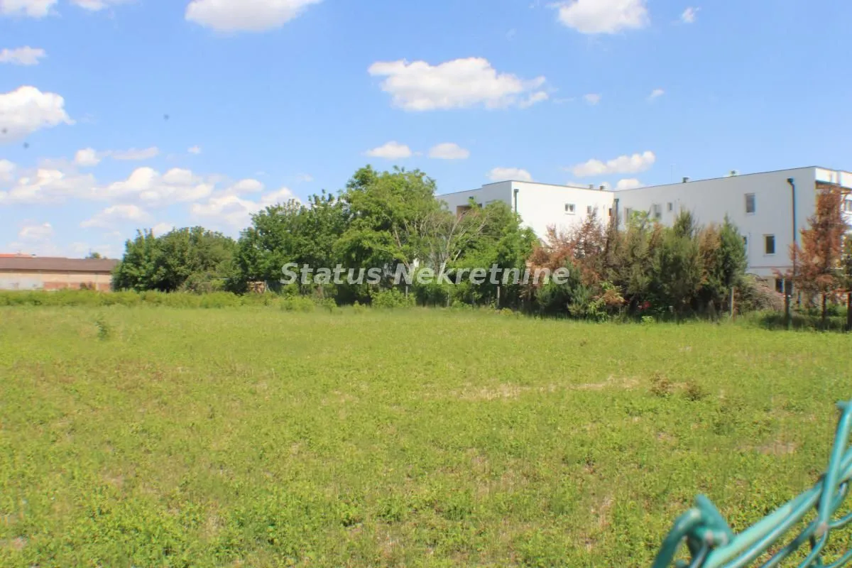 Izdavanje, plac, 4353m², Veternik, Novi Sad Sve Podlokacije