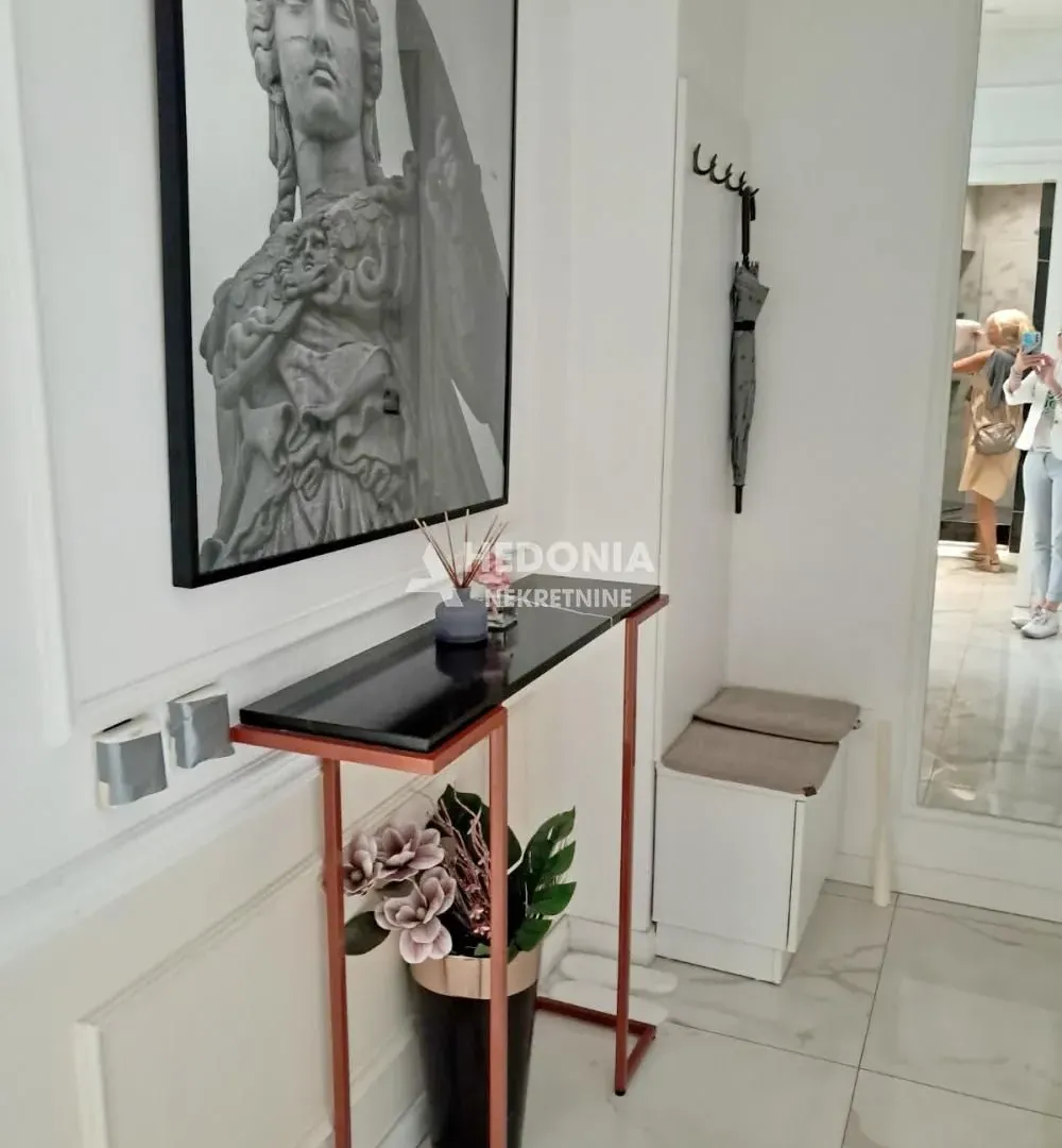 Sale, two bedroom apartment, 56m², Stari Grad, Beograd