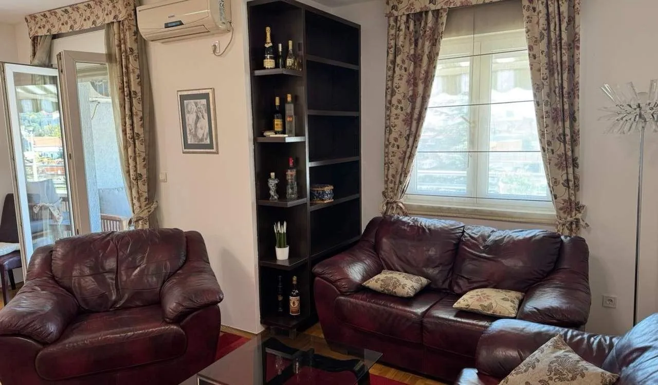 Rent, two bedroom apartment, 87m², Stari Aerodrom, Podgorica