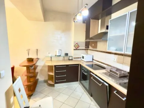 Izdavanje, dvosoban stan, 100m², Centar, Podgorica - image 3