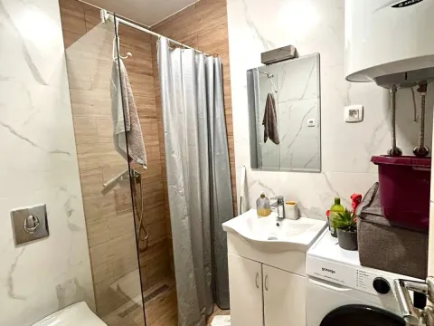 Rent, two bedroom apartment, 60m², Pobrežje, Podgorica - image 11