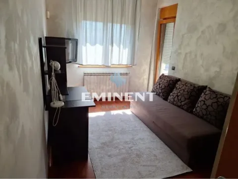 Izdavanje, trosoban stan, 90m², Vračar Hram, Vračar Sve Podlokacije - image 6