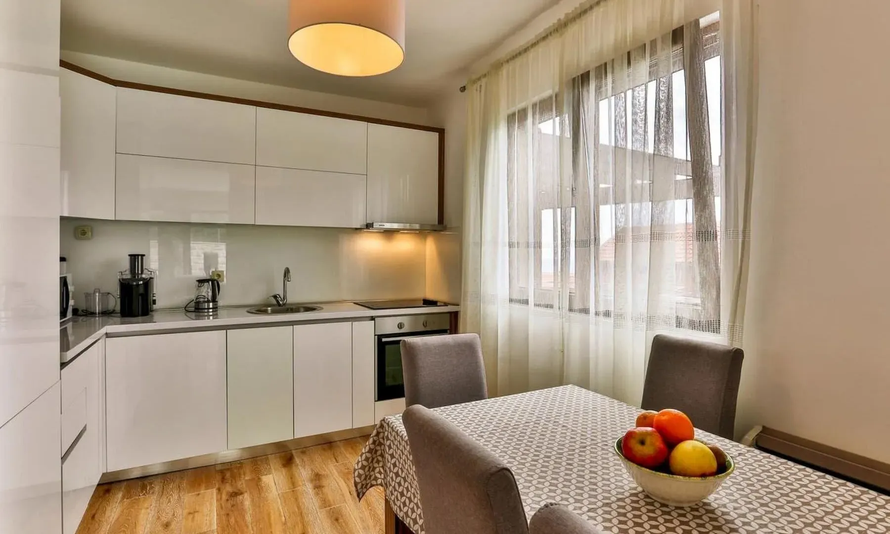 Rent, house, 270m², Rijeka Reževići, Budva