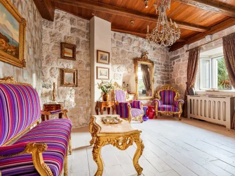 Rent, house, 2117m², Kotor, Crna Gora - image 23