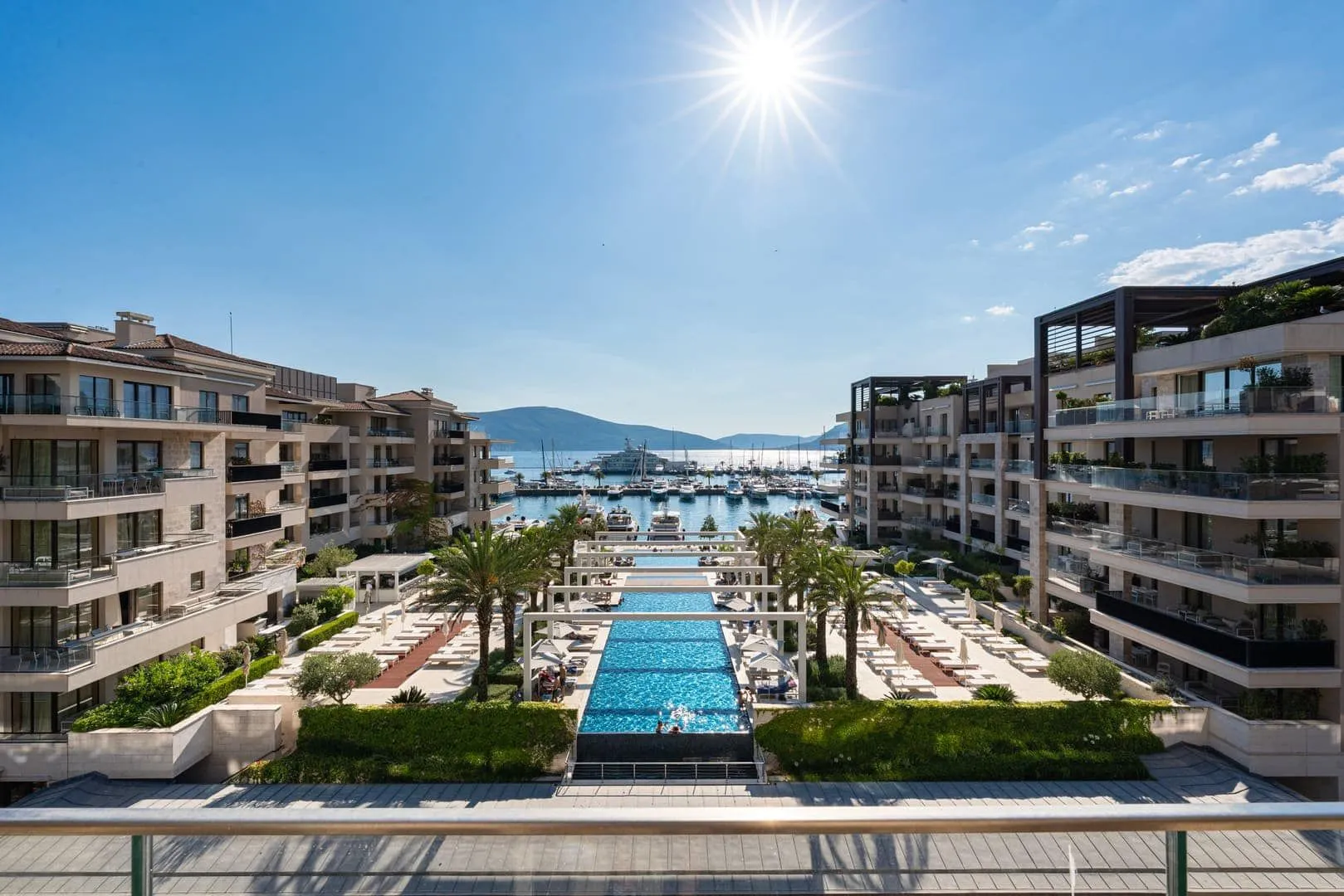 Prodaja, četvorosoban stan, 350m², Porto Montenegro, Tivat