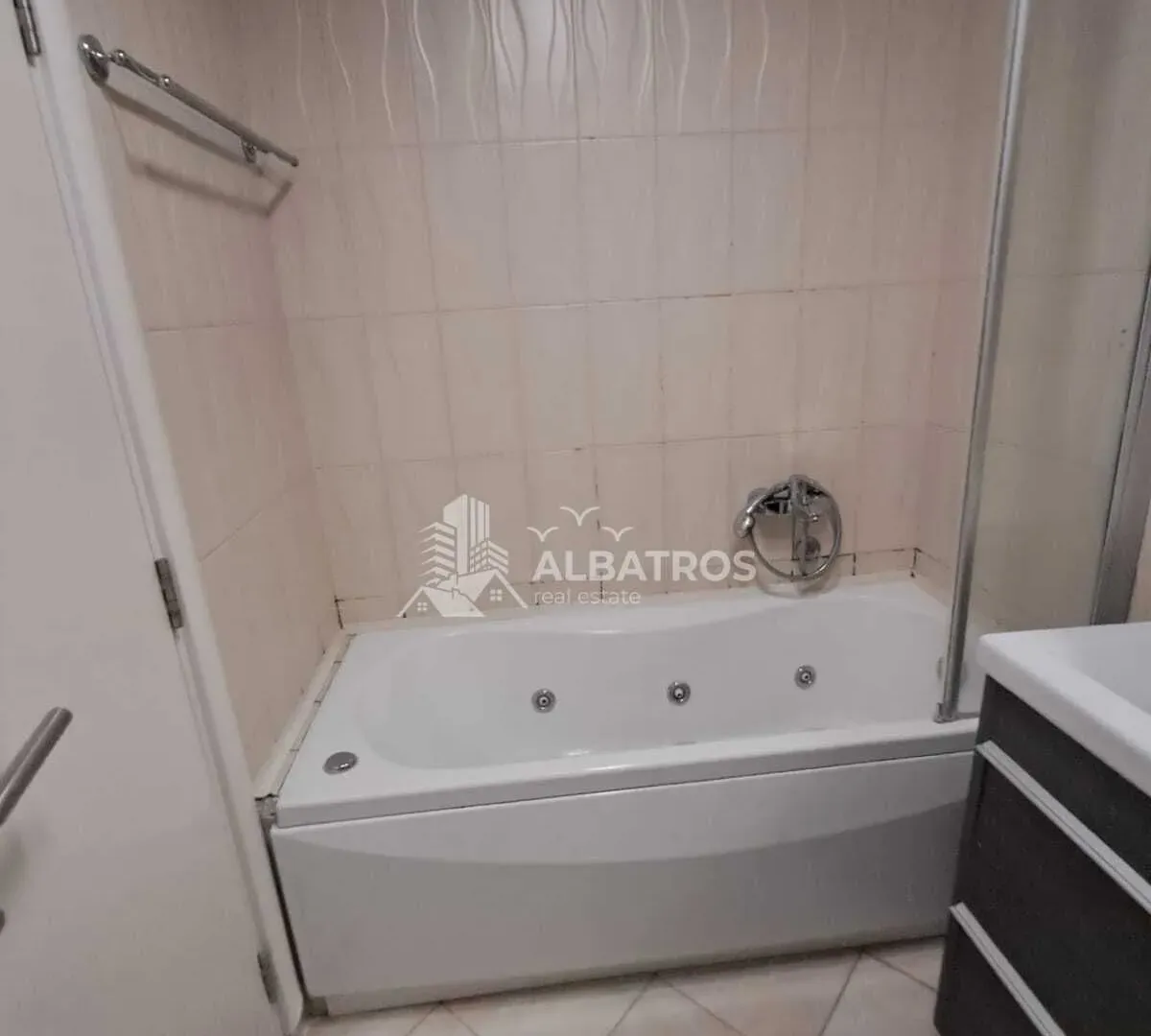 Rent, two bedroom apartment, 75m², Centar, Bar