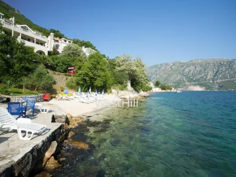 Prodaja, dvosoban stan, 94m², Kostanjica, Kotor - image 15