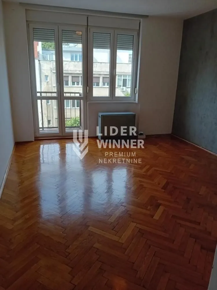 Sale, two bedroom apartment, 61m², Stari Grad, Beograd
