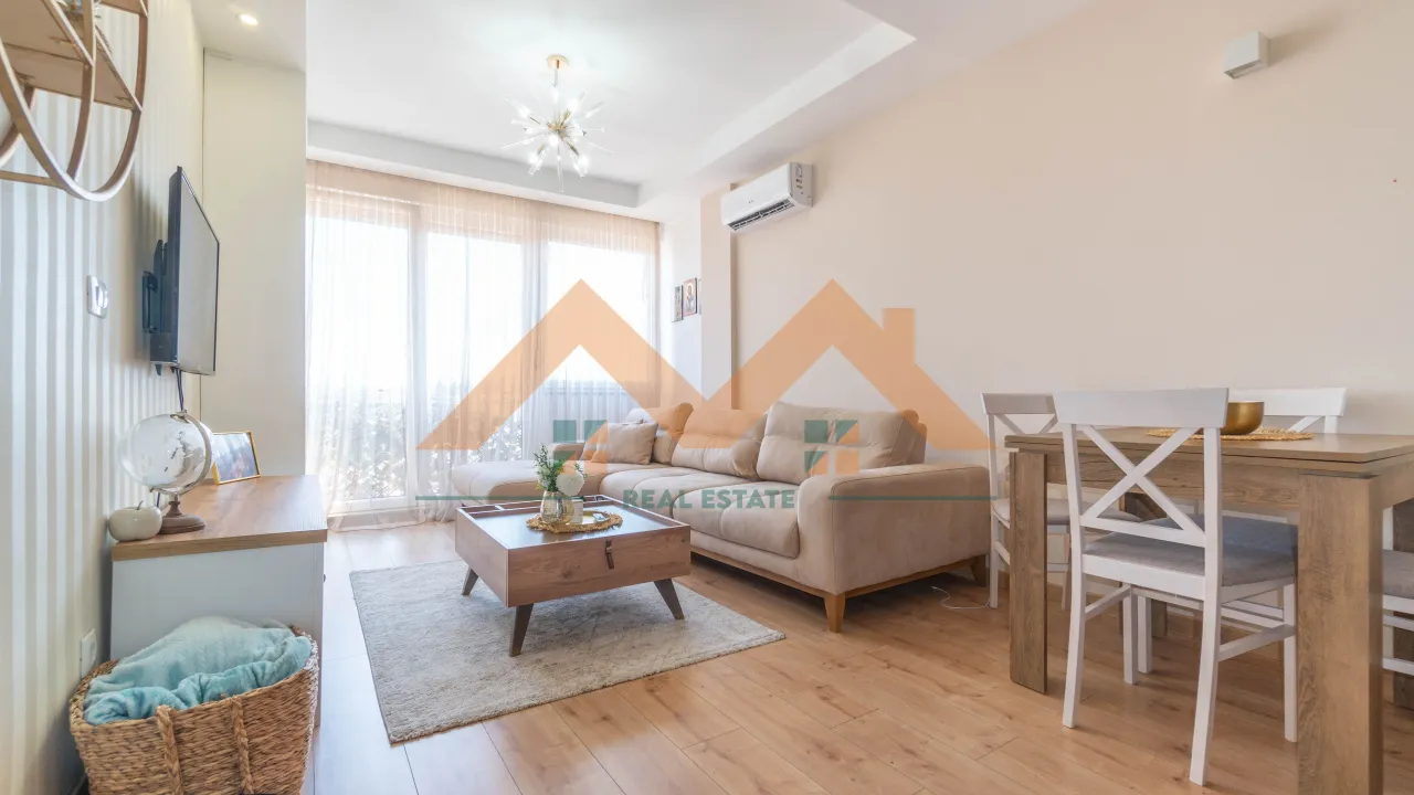 Prodaja, jednosoban stan, 48m², Centar, Podgorica