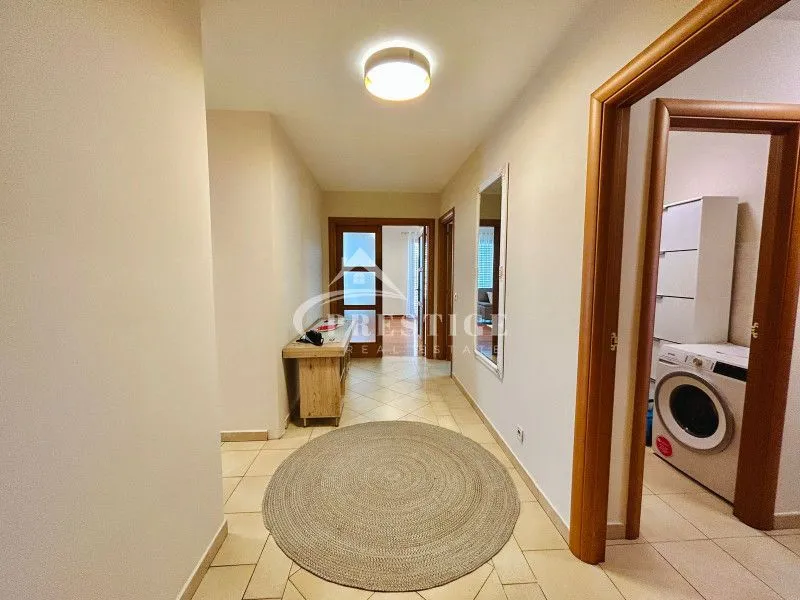 Rent, four bedroom apartment, 200m², Gorica C, Podgorica